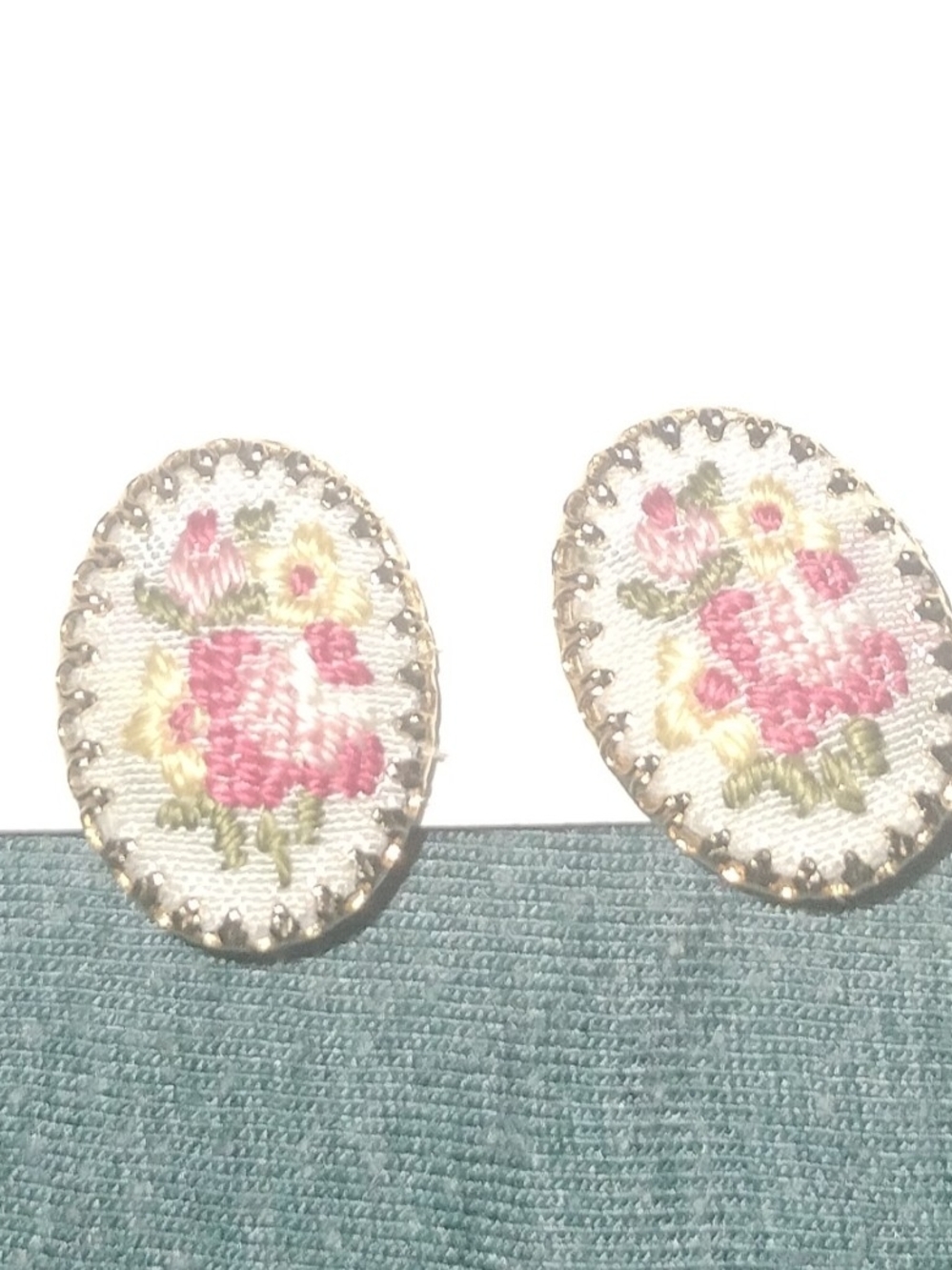 Petit Floral Embroidered Oval Stud Earrings - Pink & Cream